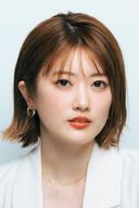 히구치 히나 배우