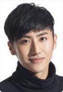 유신 배우