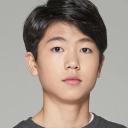 엄지성 배우